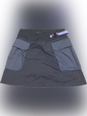 *RARE* The North Face Women’s Spring Peak Skort (TNF Canada)